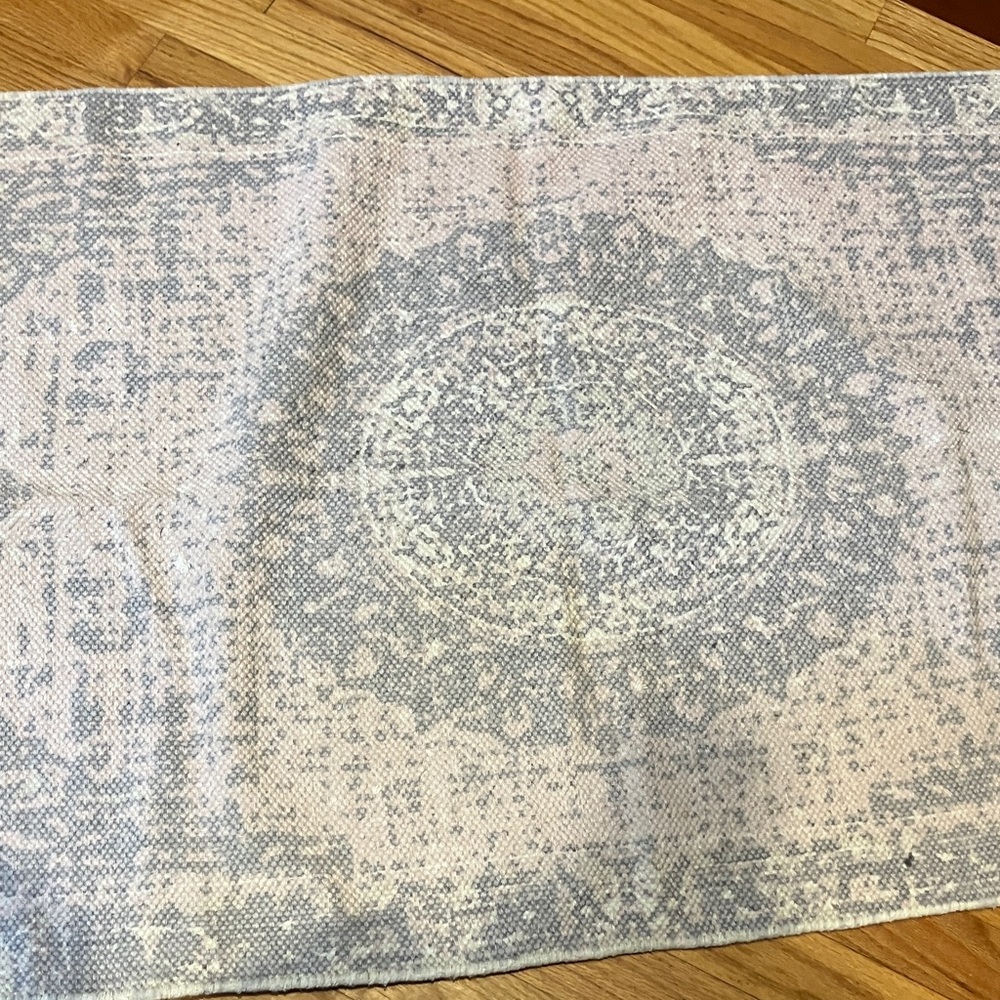 Not Rated Gray and Cream Door Mat